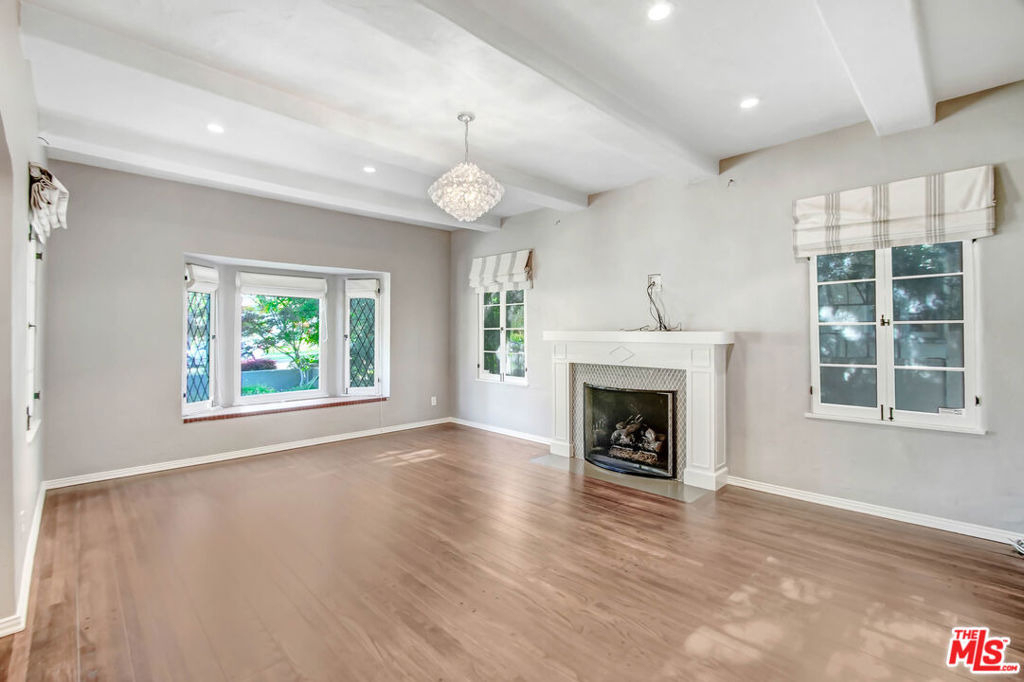 11553 Otsego Street - Photo 6