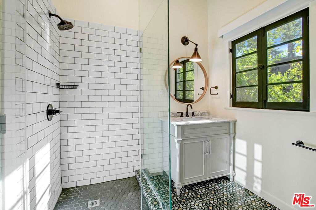 11553 Otsego Street - Photo 17