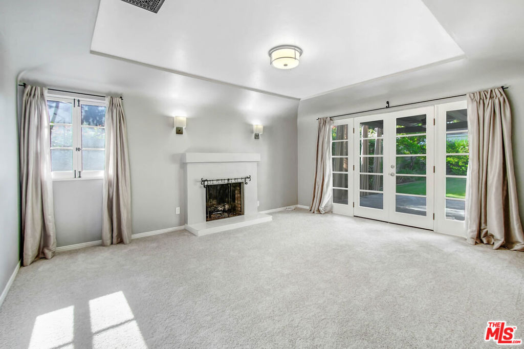 11553 Otsego Street - Photo 7