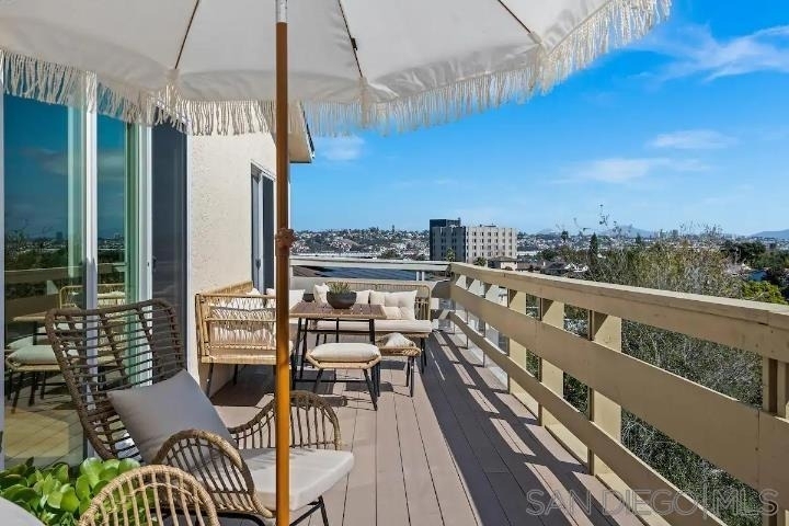 3625 Kingsley St - Photo 1