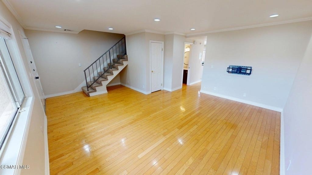 336 Green Moor Place - Photo 3