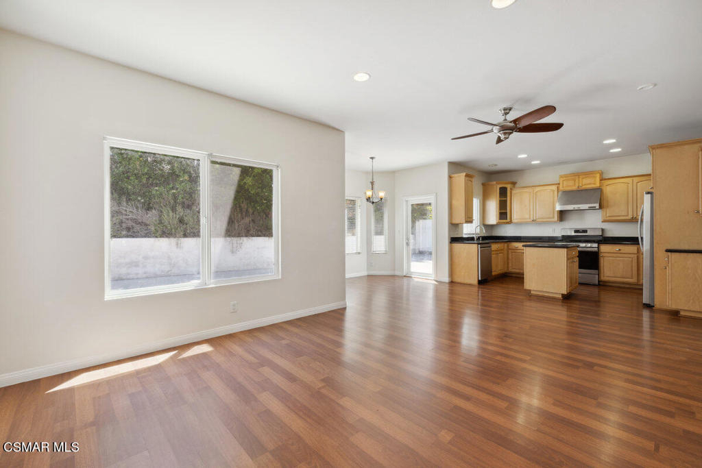 526 Houston Drive - Photo 6
