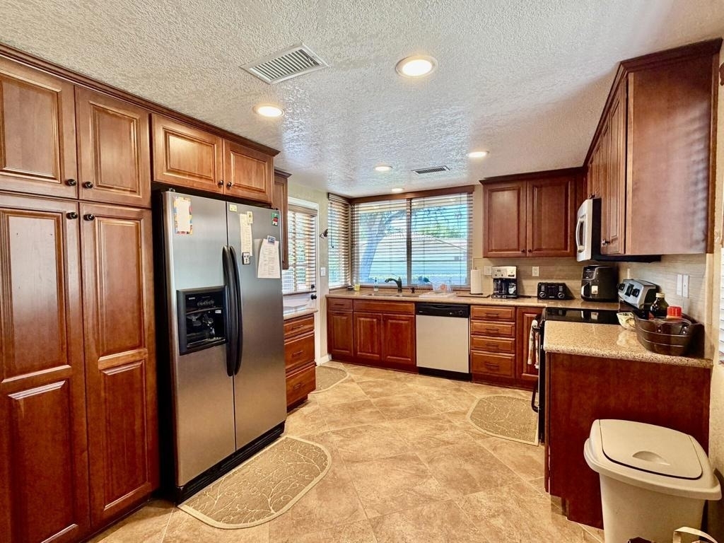 311 Villena Way - Photo 4
