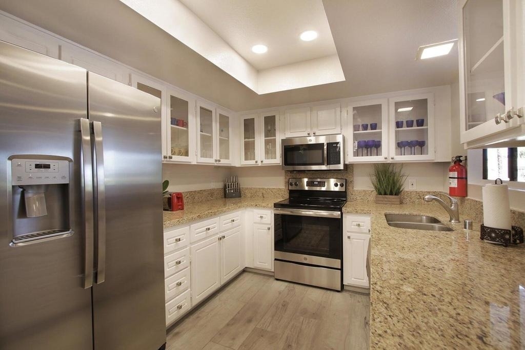 5301 E Waverly Drive - Photo 3
