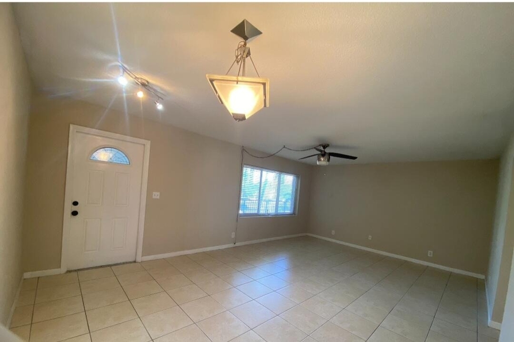 124 Yacht Club Dr. Drive - Photo 5