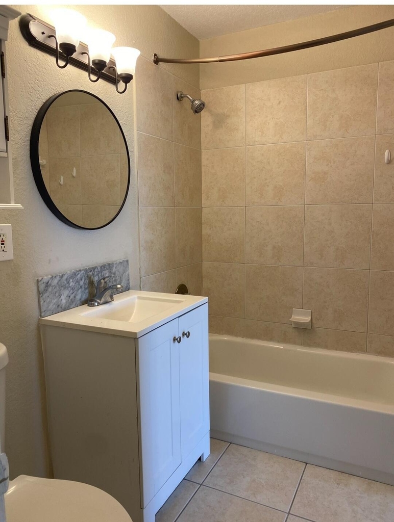 124 Yacht Club Dr. Drive - Photo 2