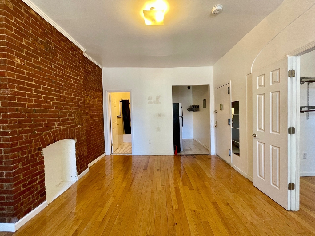 116 East 117th Street - Photo 4