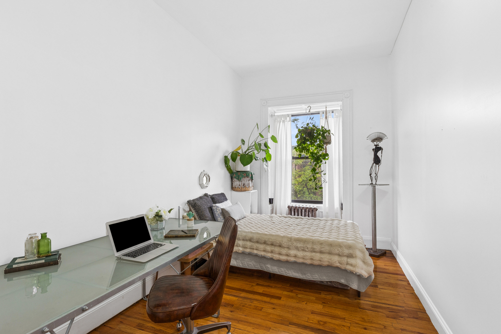 32 E 126th St - Photo 4