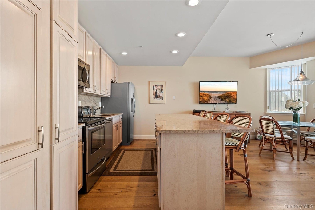 260 Dune Road - Photo 12