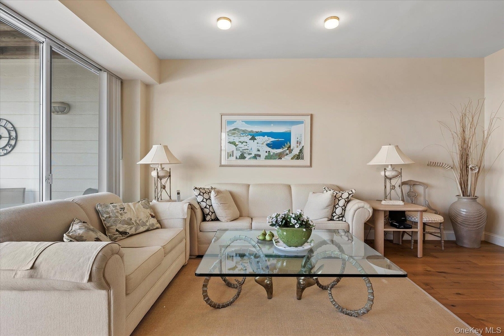 260 Dune Road - Photo 6