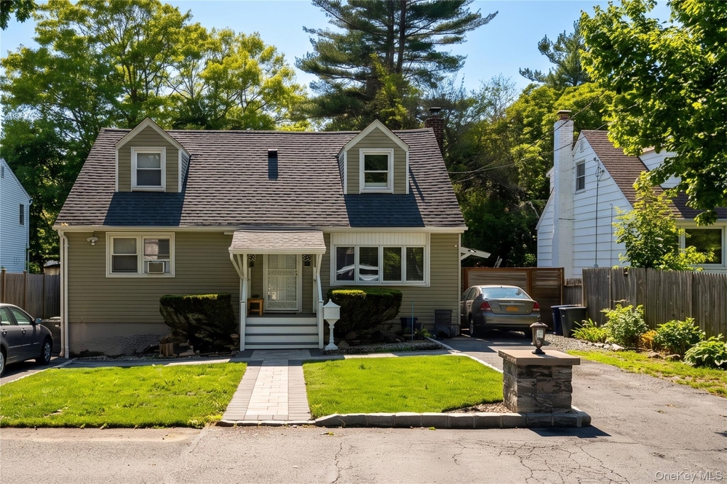 13 Cedarwood Drive - Photo 0