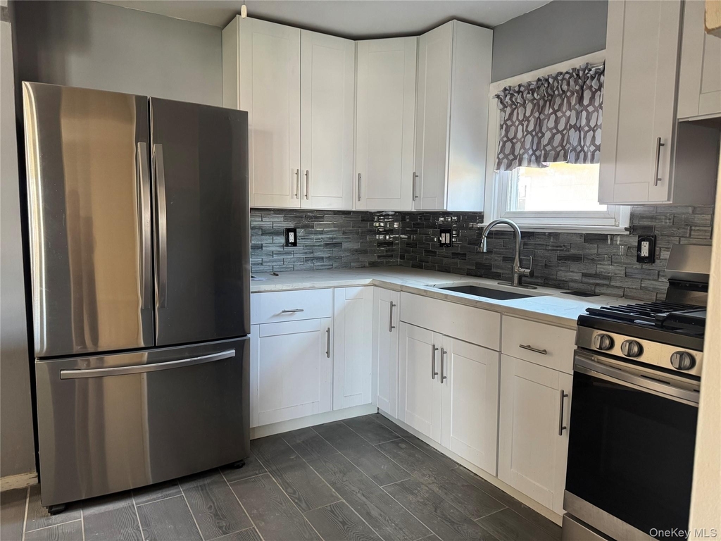 375 Cochran Place - Photo 5