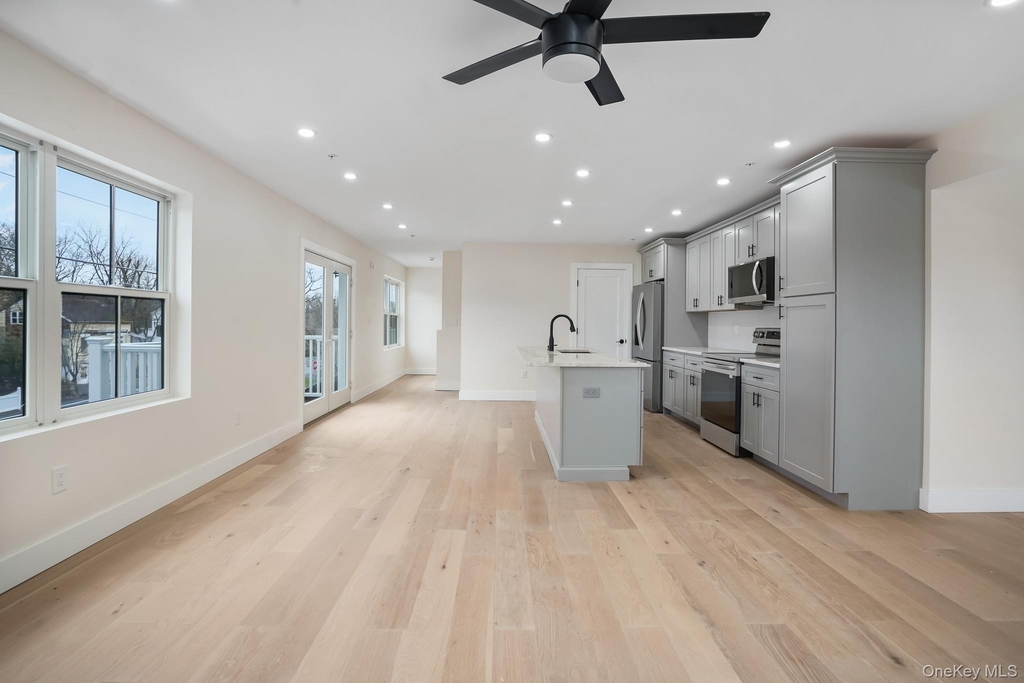 125 New Hamburg Road - Photo 9