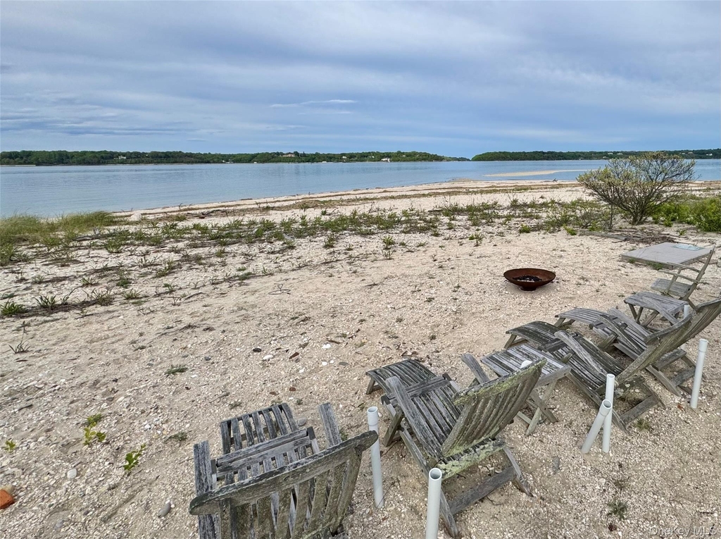 224 Centre Island Road - Photo 17
