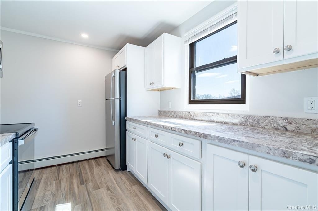 120 Grand Street - Photo 3