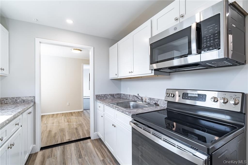 120 Grand Street - Photo 1