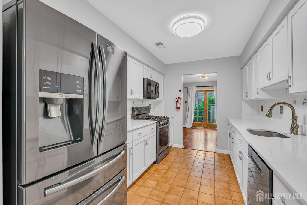 31 Fair Acres Court - Photo 6