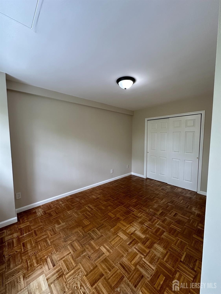 123 S Adelaide Avenue - Photo 5