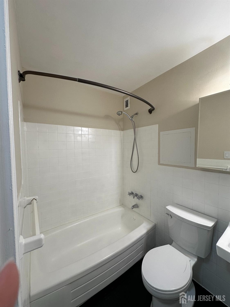 123 S Adelaide Avenue - Photo 9