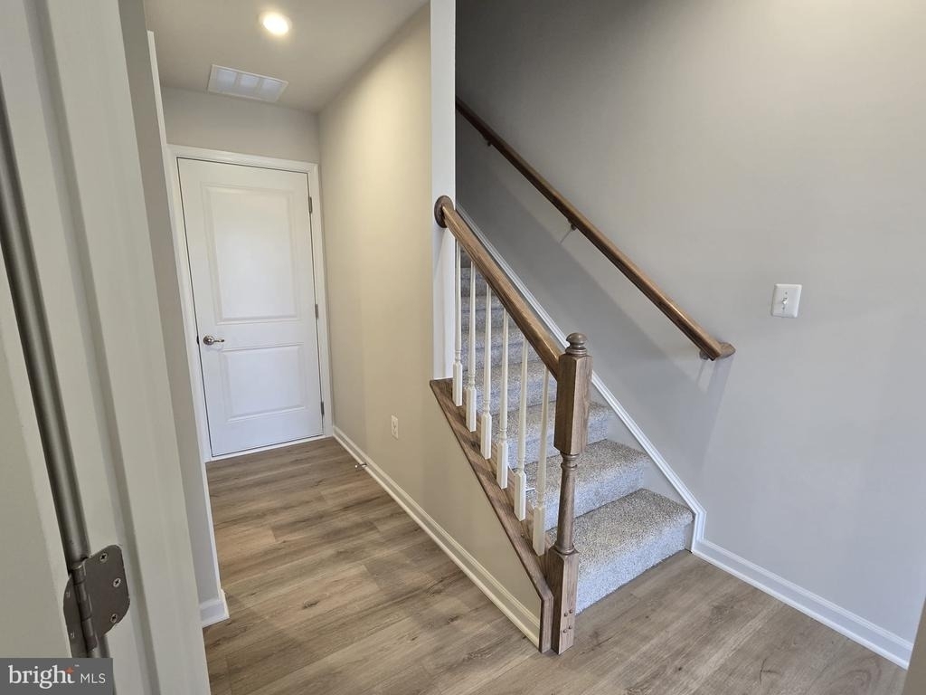 4928 Dunhaven Drive - Photo 3