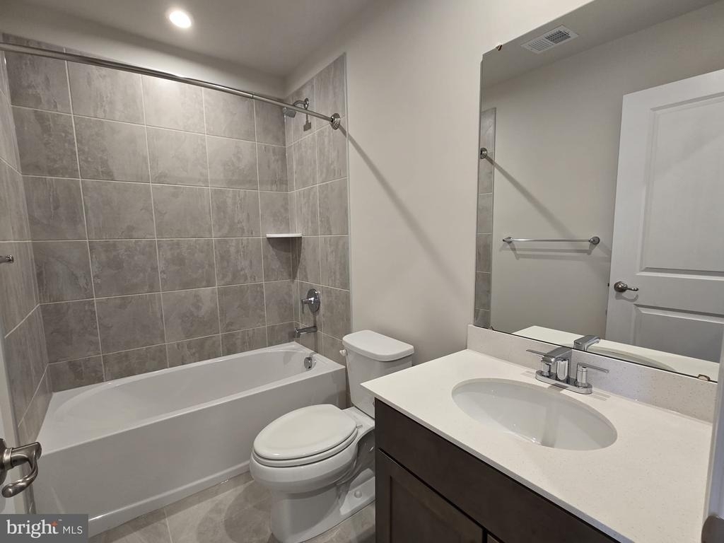 4928 Dunhaven Drive - Photo 5