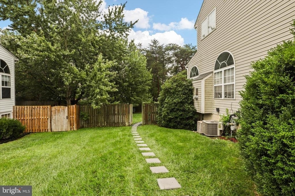 13719 Laurianne Terrace - Photo 1