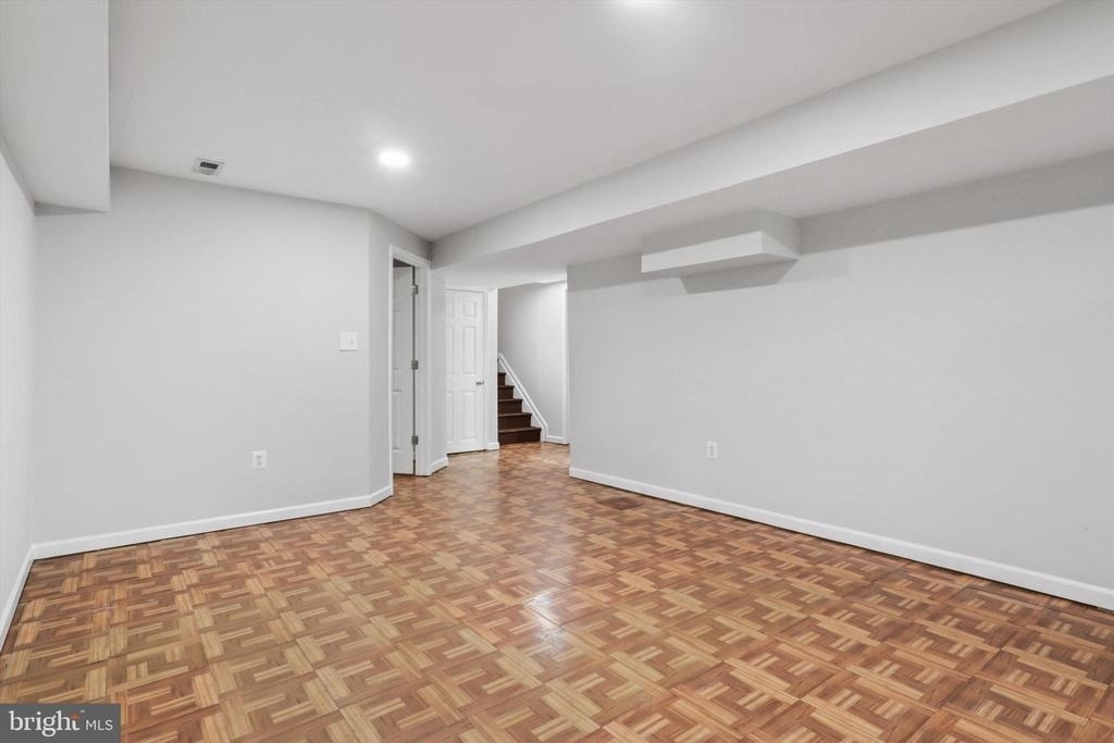 13719 Laurianne Terrace - Photo 5