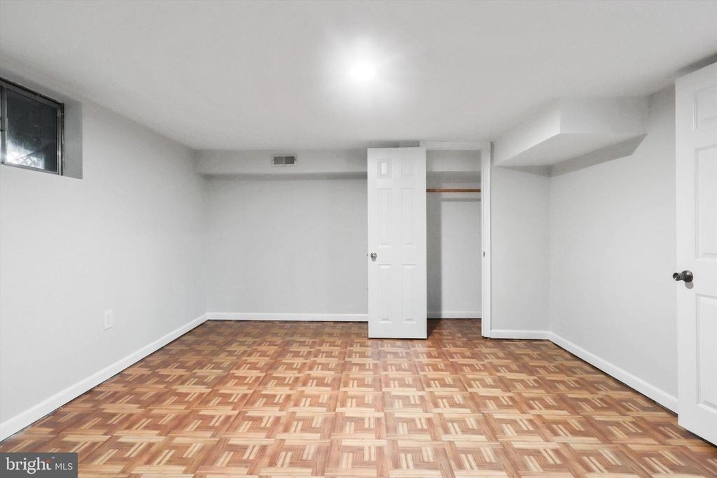 13719 Laurianne Terrace - Photo 8