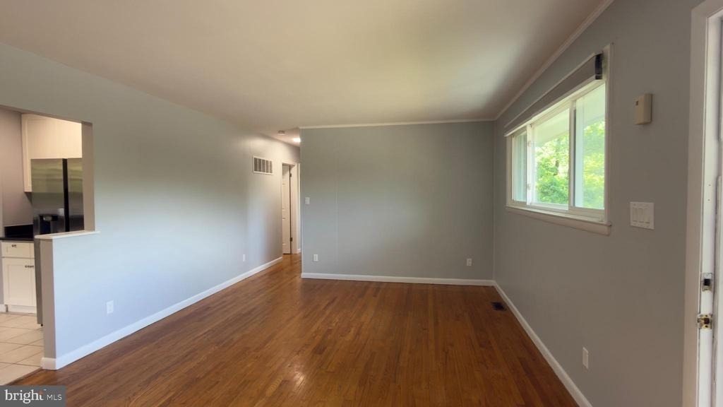 556 Orchard Street Nw - Photo 3