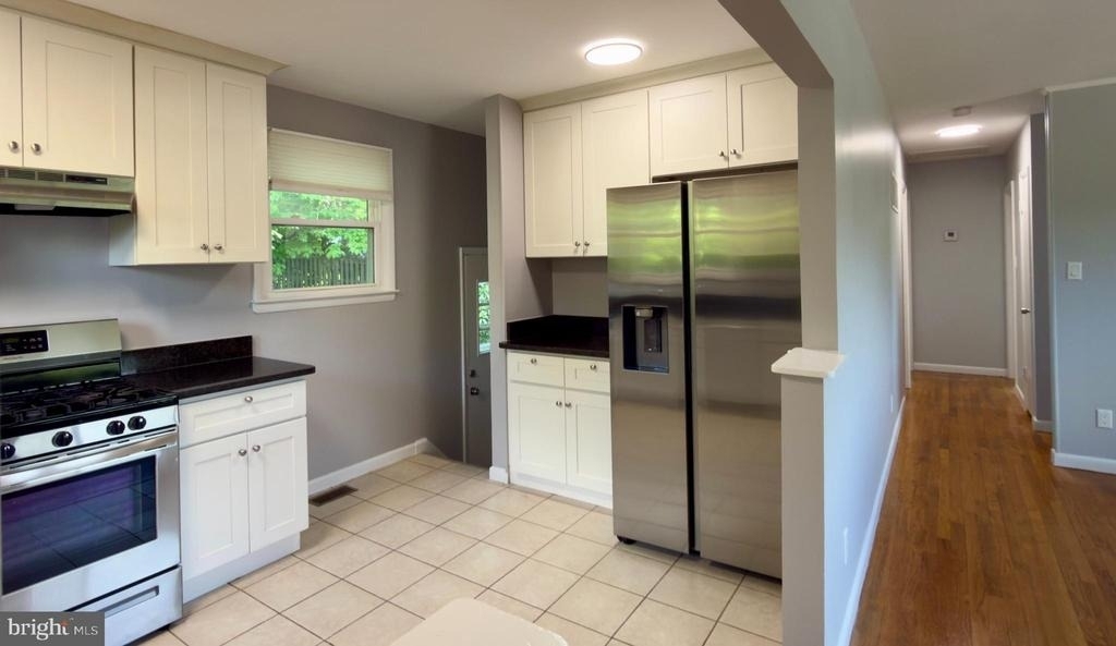 556 Orchard Street Nw - Photo 5