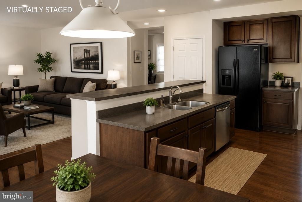 1114 Anderson Street - Photo 3