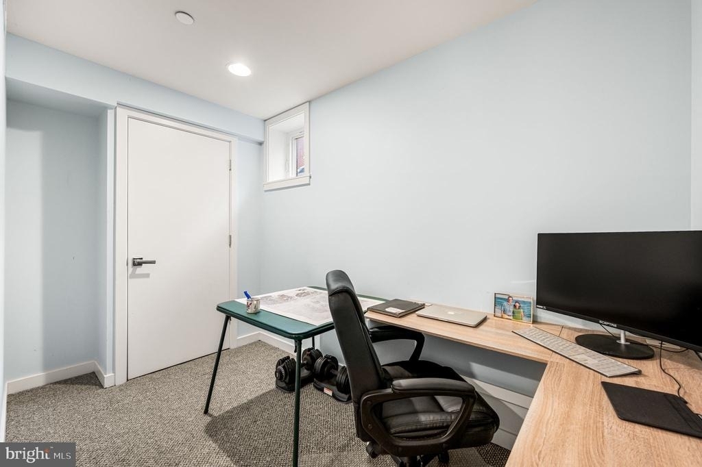 1014 S Bouvier Street - Photo 23