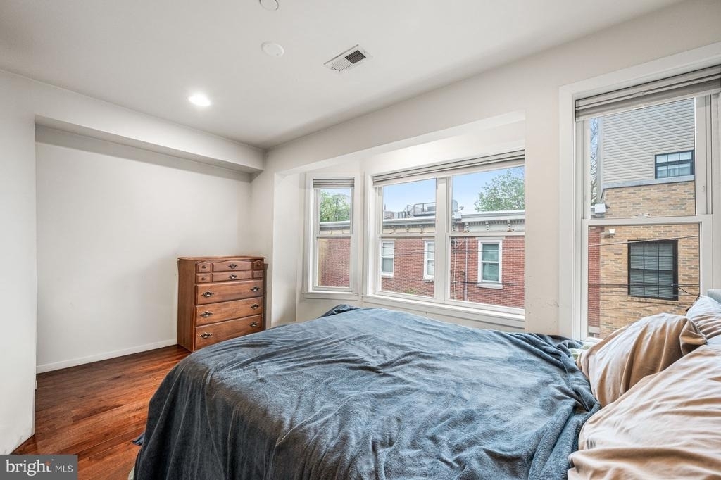 1014 S Bouvier Street - Photo 15