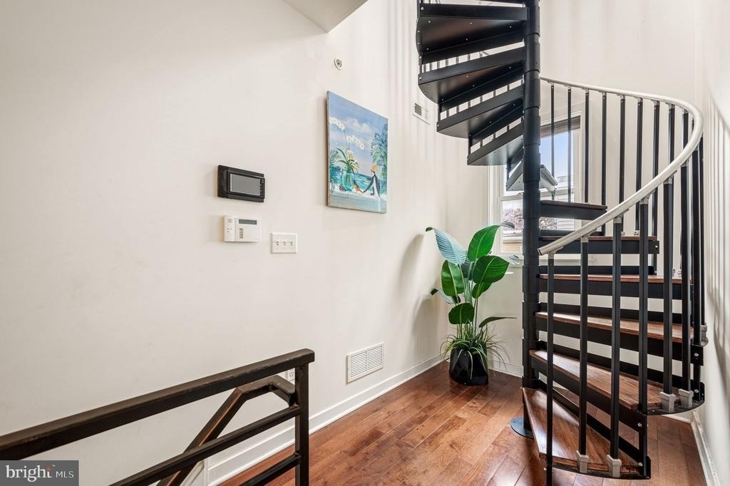 1014 S Bouvier Street - Photo 18