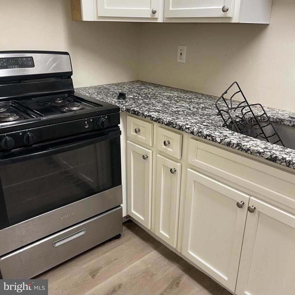 7147 Radbourne Road - Photo 1