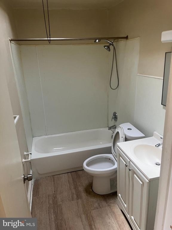 7147 Radbourne Road - Photo 8