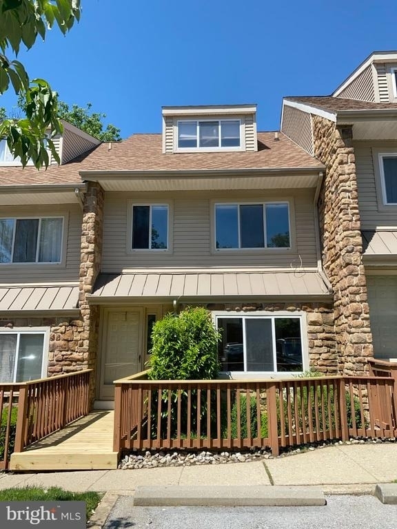 326 Brigade Court - Photo 0