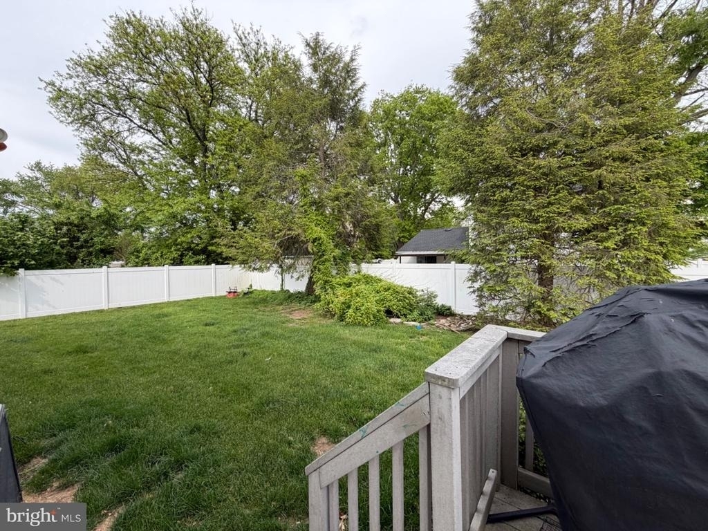 321 Surrey Road - Photo 7