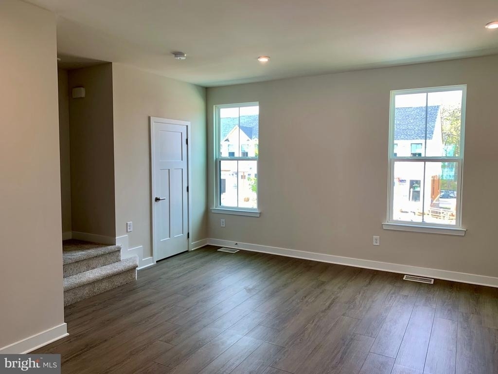 65 Rosemary Way - Photo 9