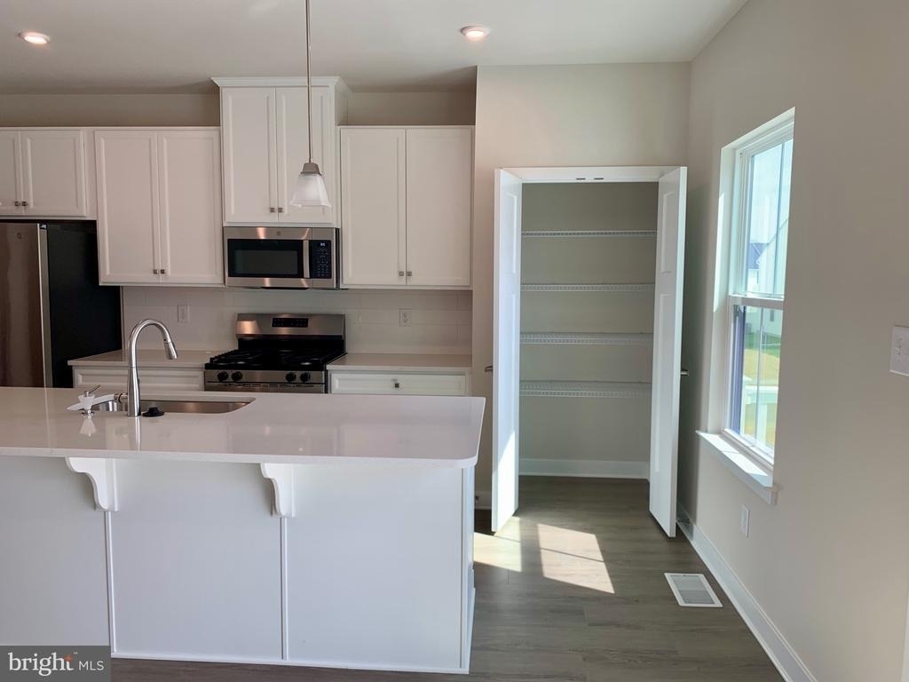 65 Rosemary Way - Photo 4