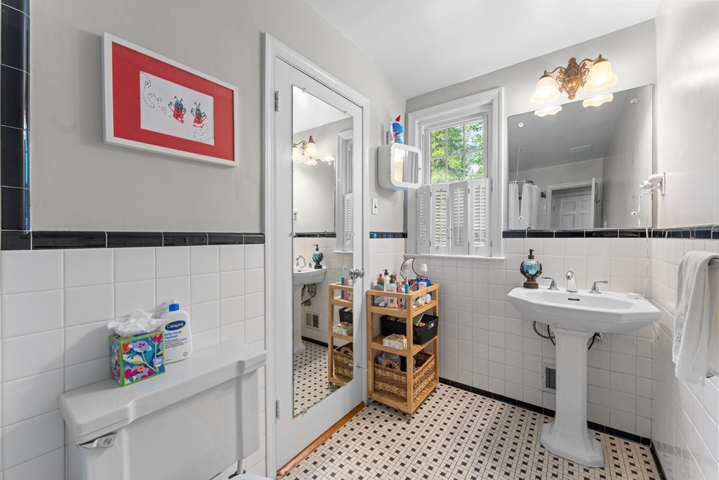 5121 Baltan Road - Photo 37