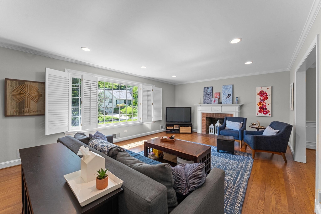 5121 Baltan Road - Photo 5