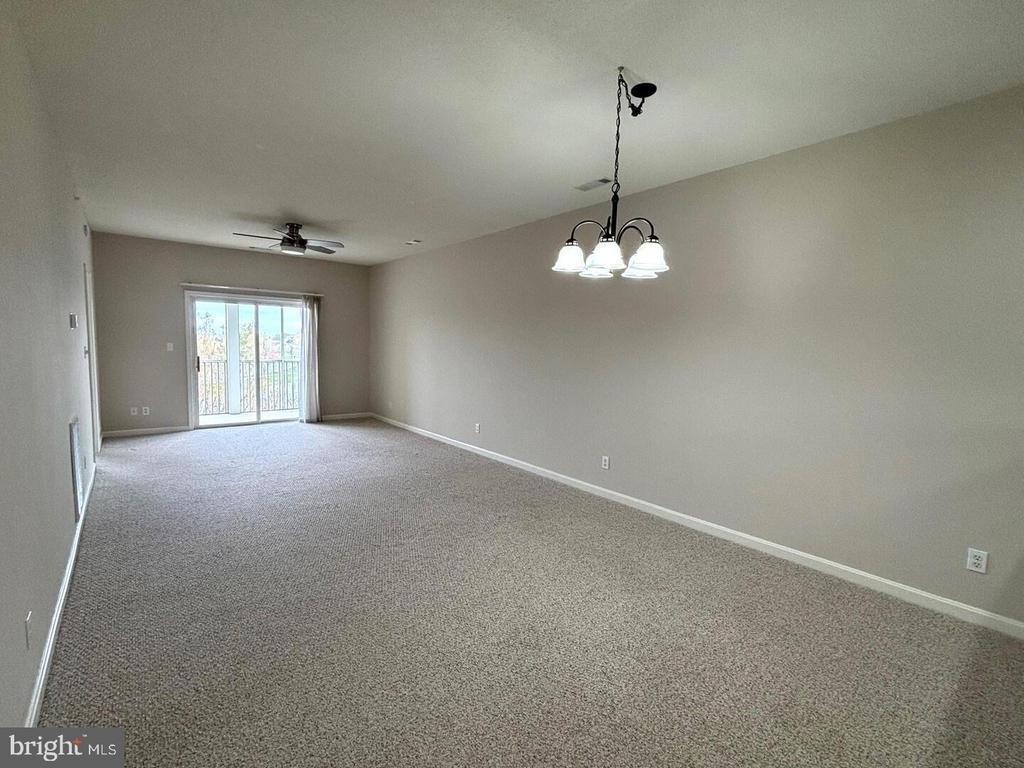 33156 N Village Loop - Photo 3