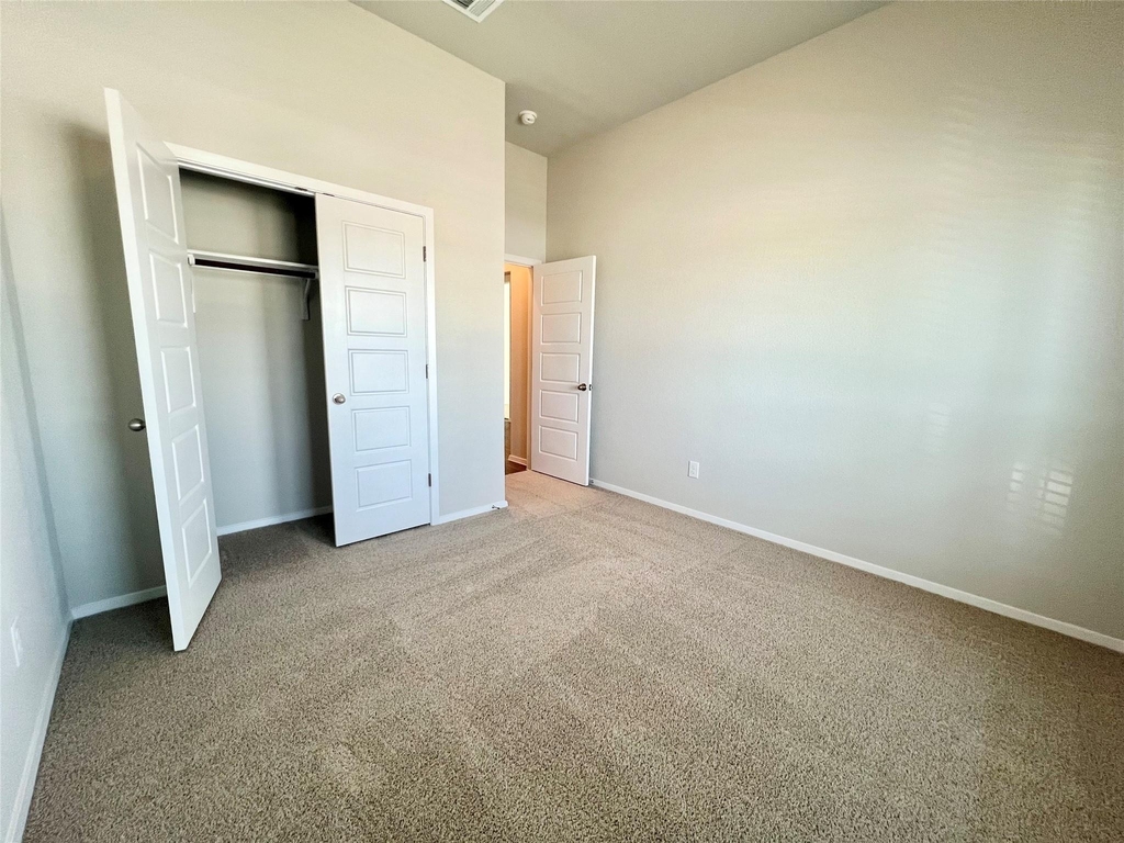144 Edward R. Gaytan St - Photo 9