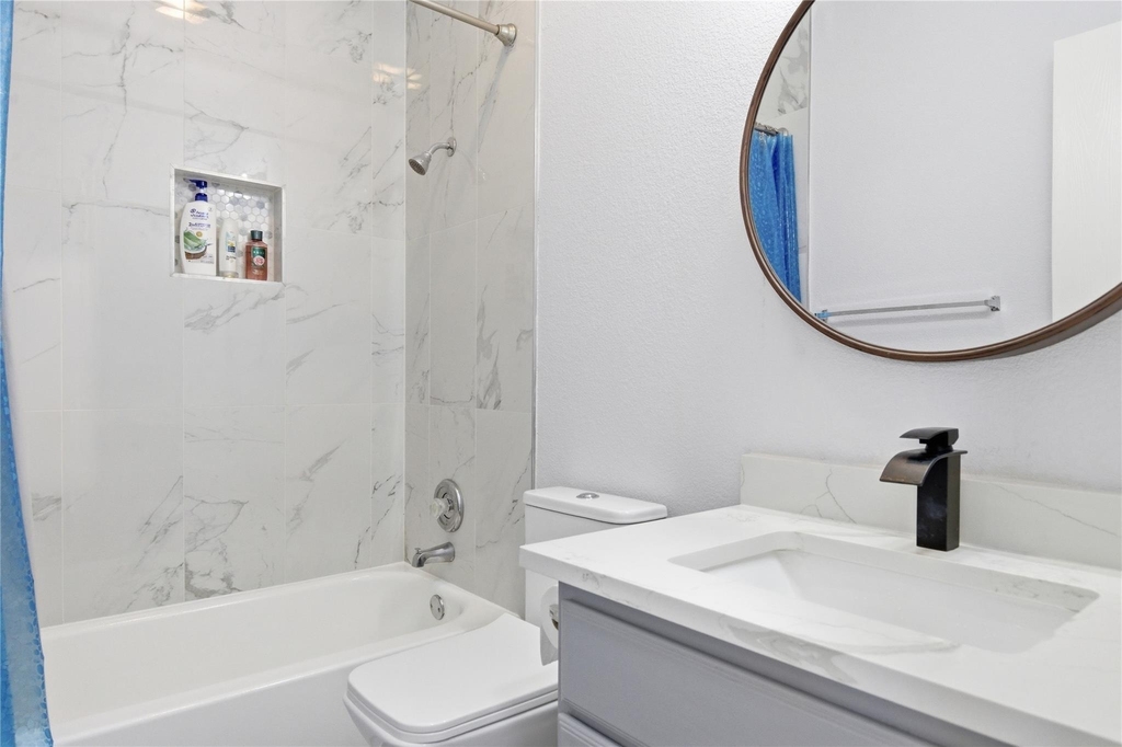 7510 Lazy Creek Dr - Photo 35