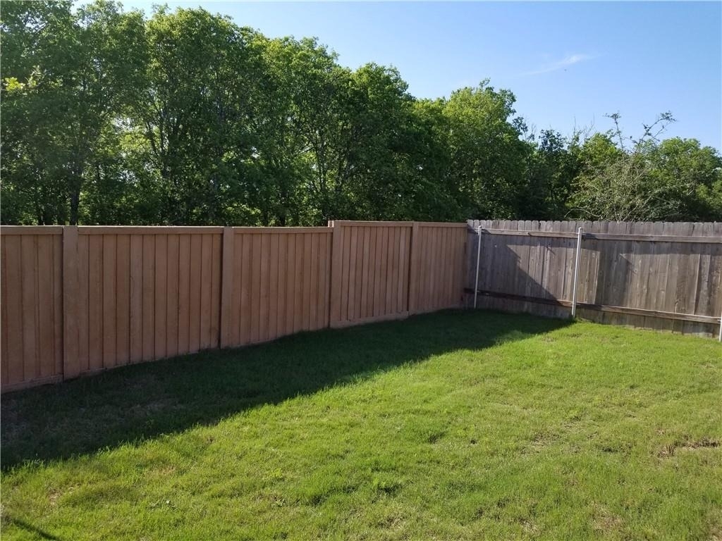 2950 Old Settlers Blvd - Photo 1