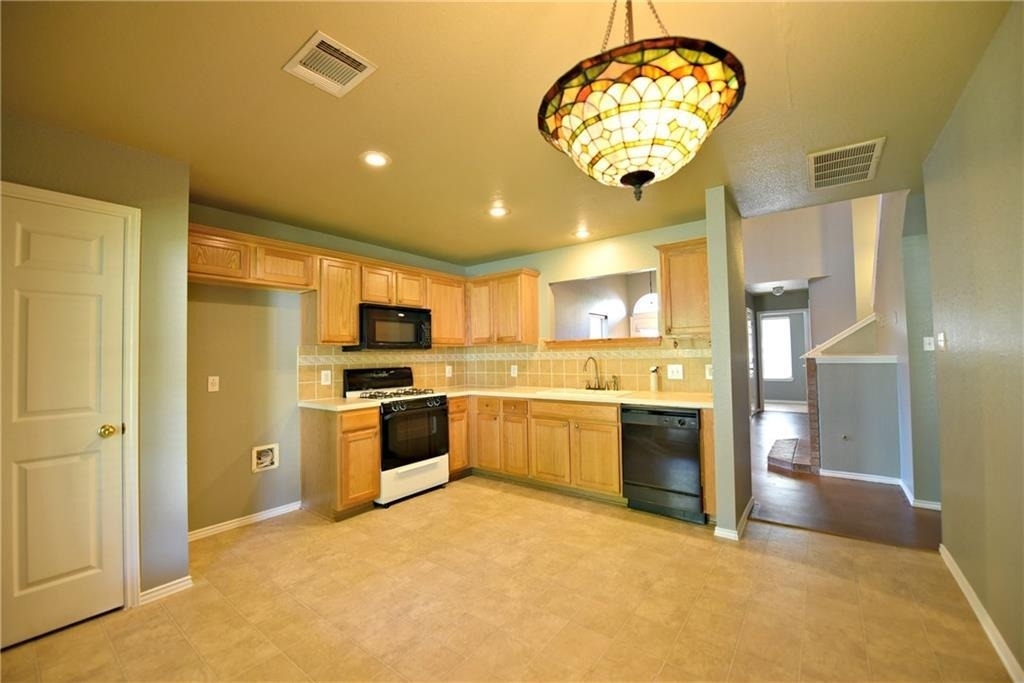 2813 Greenlee Dr - Photo 6