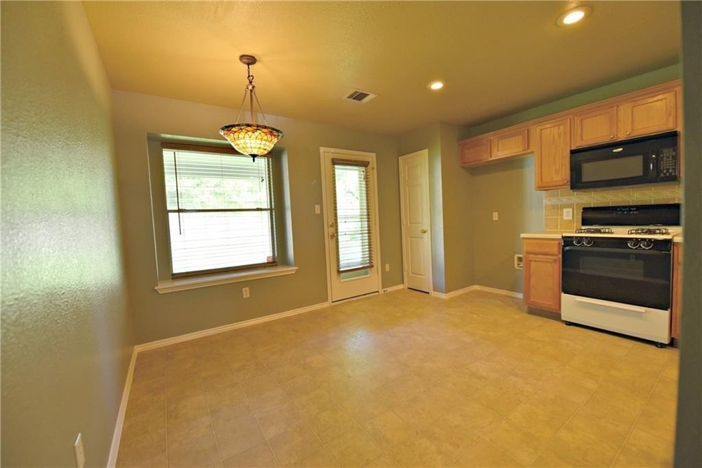 2813 Greenlee Dr - Photo 5