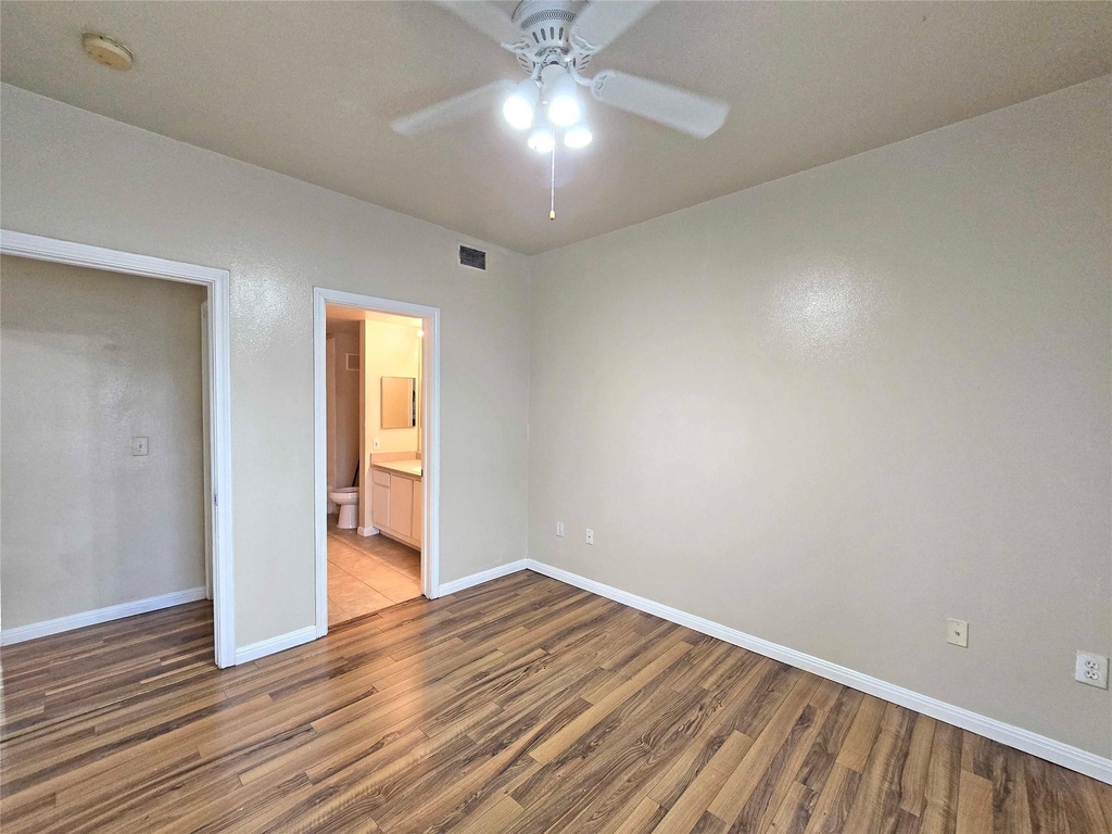 2320 Gracy Farms Ln - Photo 15