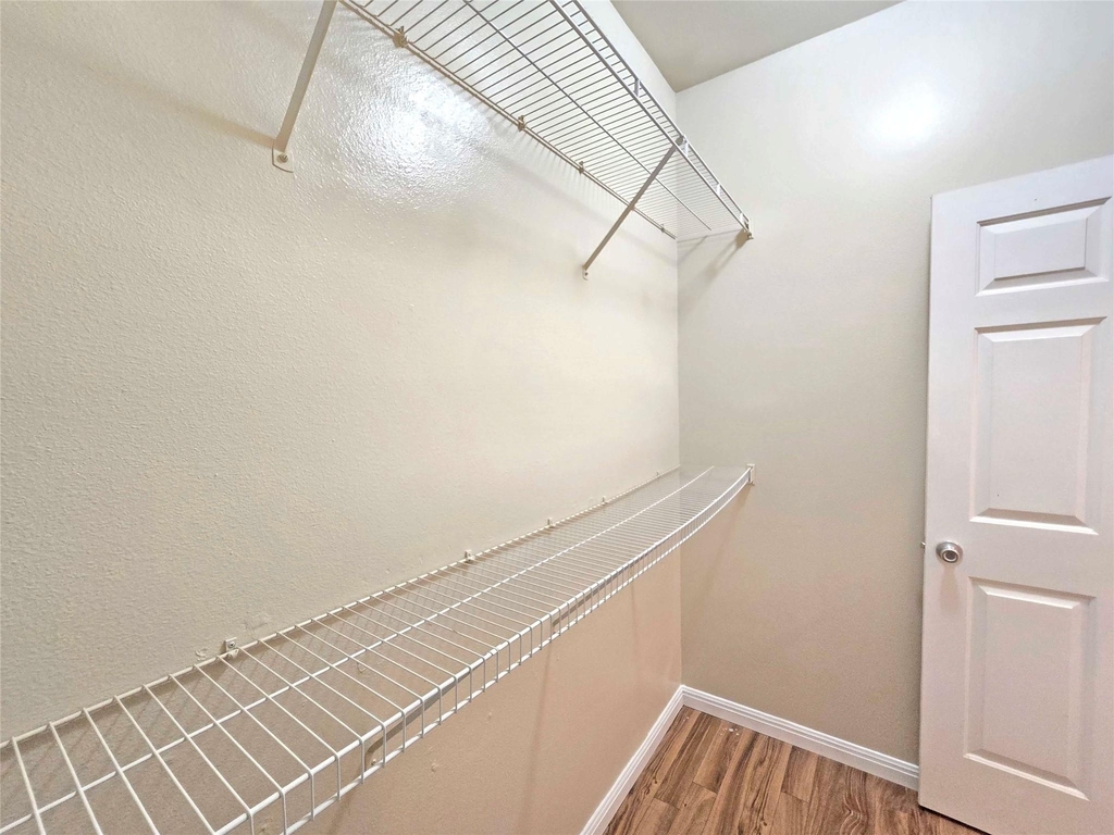 2320 Gracy Farms Ln - Photo 5